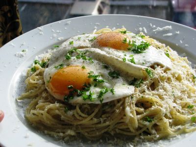 spaghetti og egg
